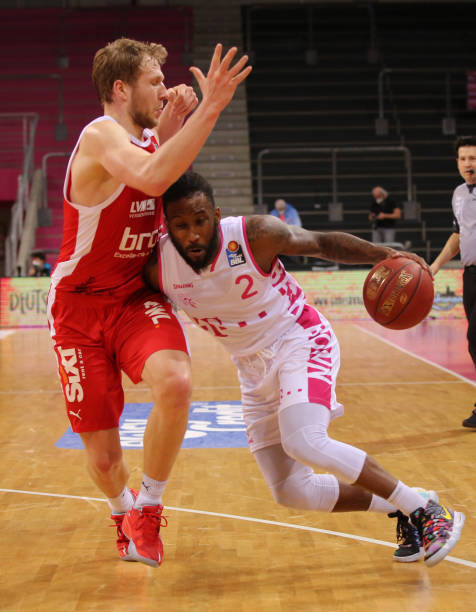 起的后防新 起的后防新