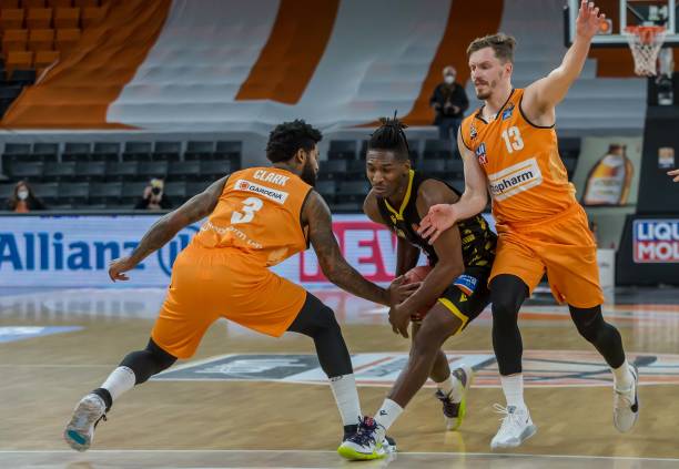 足球甲A联 足球甲A联